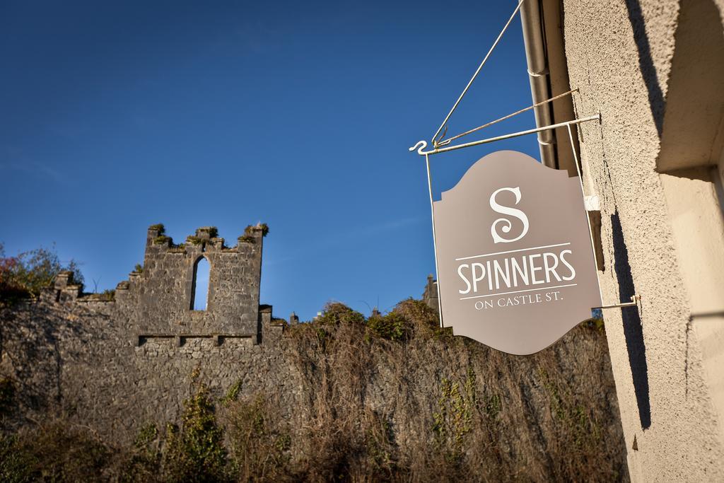 Spinners On Castle Street Birr Exterior photo